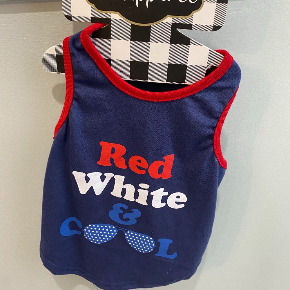 Woof Pet Apparel Red White Cool Tank Patriotic Dog Shirt Medium NWT